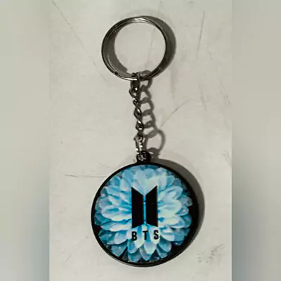 round-plastic-metal-keychain